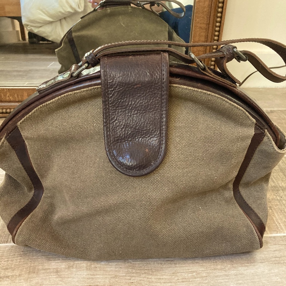 Shoulder bag